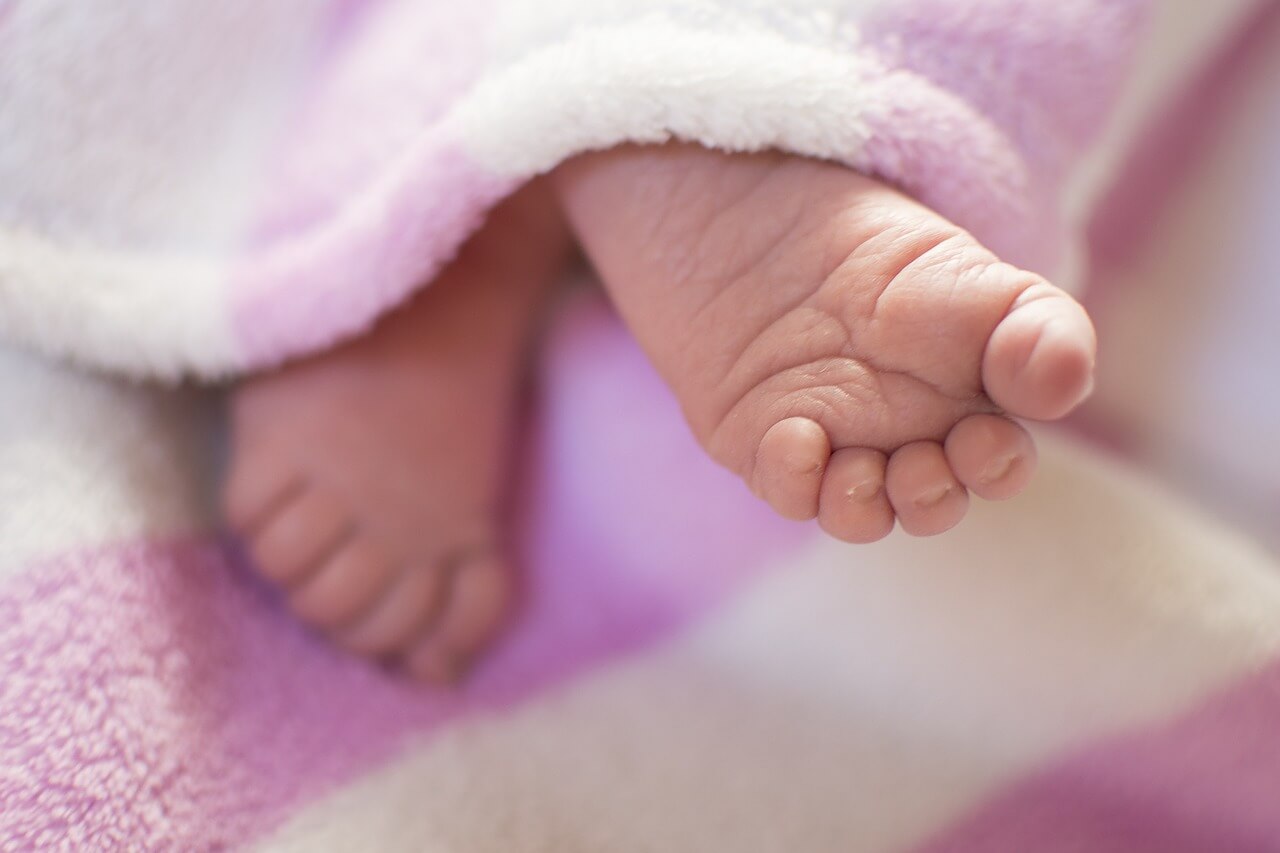 ДМС для новорожденных: первый год без очередей