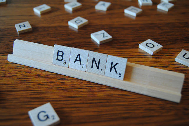 Жизнь с нуля: куда податься банкирам