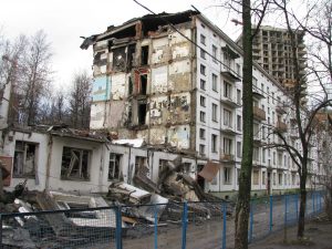 Снос пятиэтажек: работает ли в России право на частную собственность