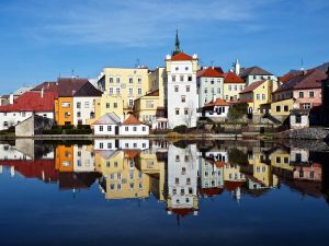 Стоит ли покупать недвижимость в Чехии